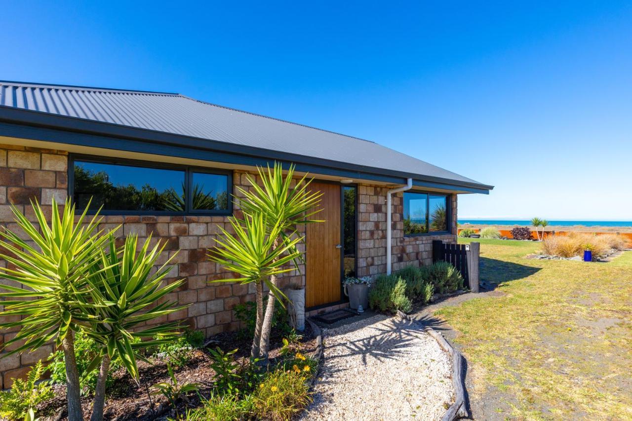 Ocean View Beachfront Apartment Blenheim Exterior photo